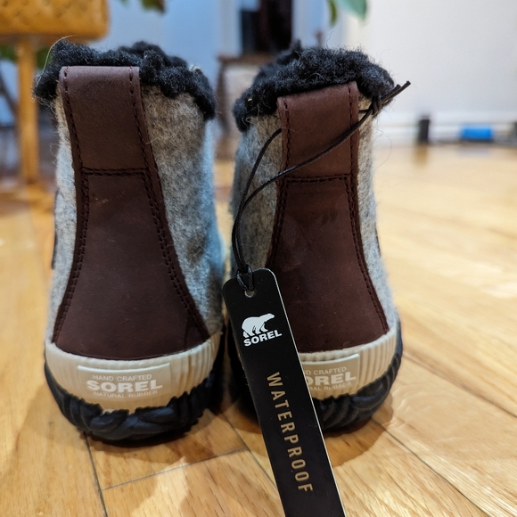 NWT - Sorel Women's Out N About Winter Boots - US 8 - Picture 5 of 5